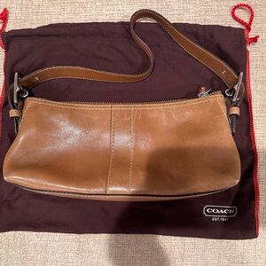 Vintage COACH 7461 Hobo Tan Leather Bag - adjustable strap